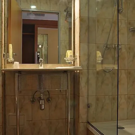 Continental 4*