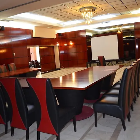 Continental 4*