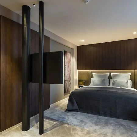 Continental Hotel 4*