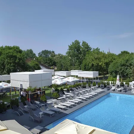 Continental Hotel