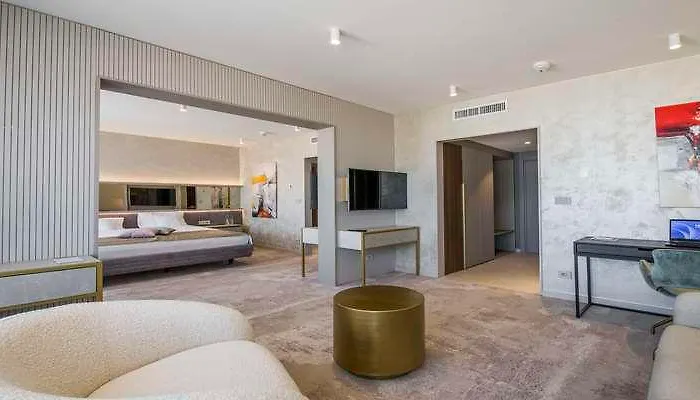 Hotel Continental 4*