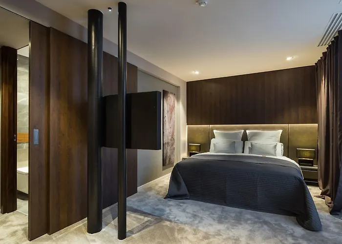 Continental Hotel 4*