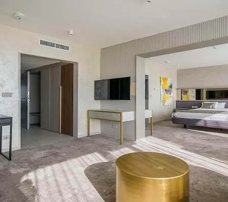 コンチネンタル ホテル