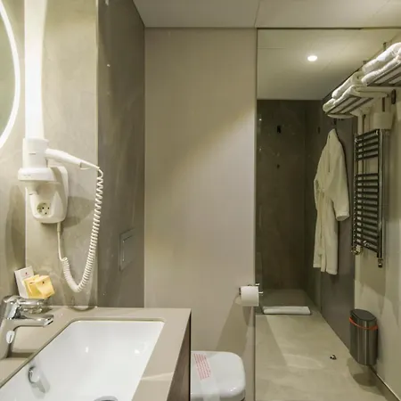 Continental 4*